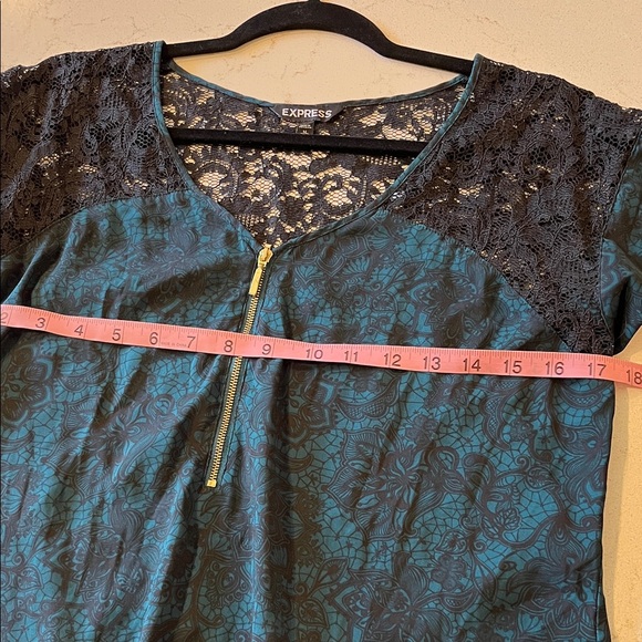 Express Teal and Black Lace Blouse - Picture 4 of 4